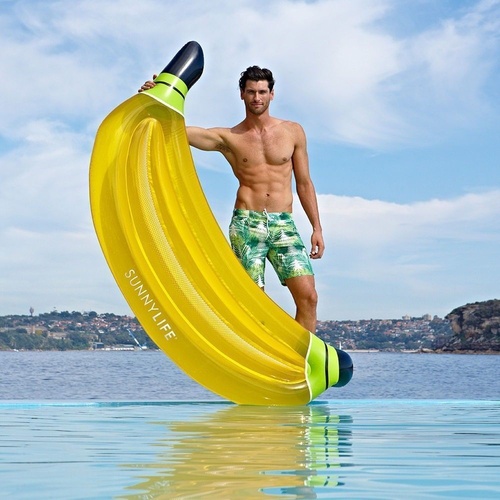 NEW SUNNYLIFE BANANA Lie on Luxe Inflatable Pool Toy Garden Beach Big Large Yellow