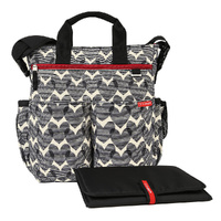 NEW SKIP HOP DUO SIGNATURE NAPPY DIAPER BABY BAG W/ CHANGING MAT - HEART SKIPHOP